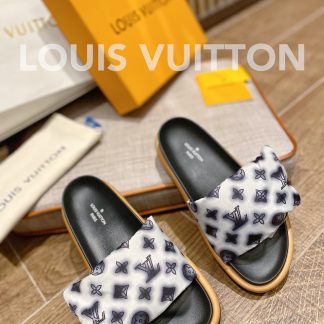 Louis Vuitton's latest hot-selling Velcro series couple's thick-soled slippers