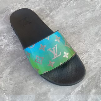 Louis Vuitton couple slippers