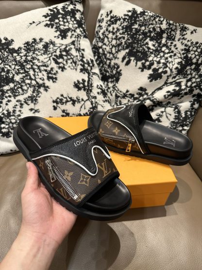 Louis Vuitton New Zipper Slippers