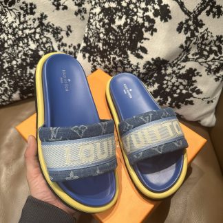 Louis Vuitton classic flip flops