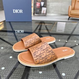 Dior Fashion Temperament Flat Stand