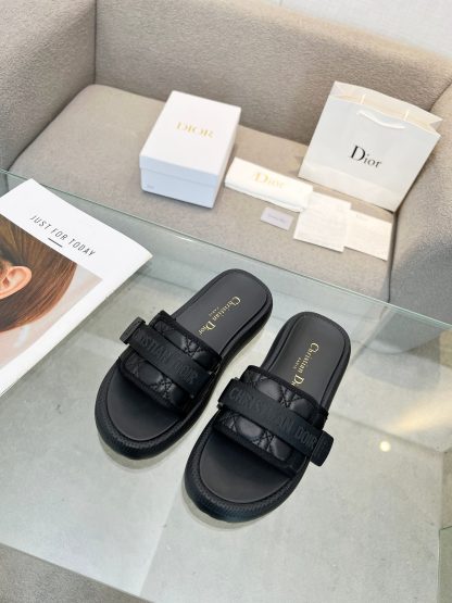 Dior comfortable versatile slippers