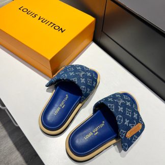 Louis Vuitton's latest fashion casual half slippers