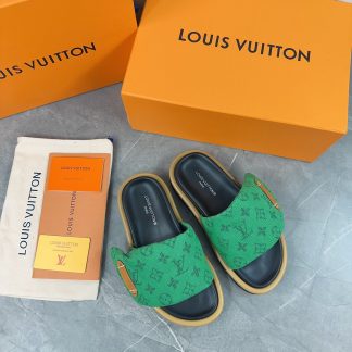 Louis Vuitton's latest fashion casual half slippers