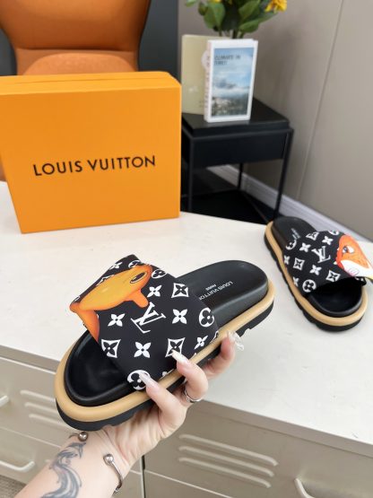 Louis Vuitton ol llow comfort flat sandals - Image 3