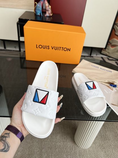 Louis Vuitton autumn and winter slippers - Image 2