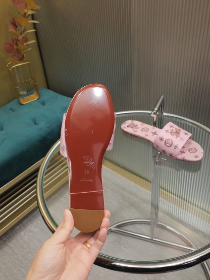 Louis Vuitton low-top flip flops - Image 3