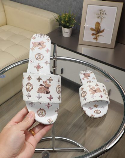 Louis Vuitton low-top flip flops - Image 3