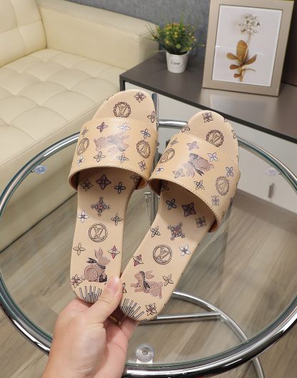 Louis Vuitton low-top flip flops - Image 2