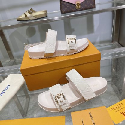 Louis Vuitton Spring and Summer New Slippers - Image 10