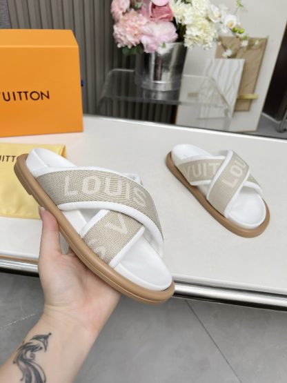 Louis Vuitton Spring and Summer New Slippers - Image 2