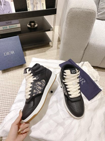 Dior high-top classic casual popular sneakers - Image 2
