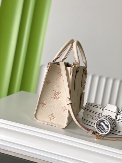 Louis Vuitton ONTHEGO full leather square bag - Image 2