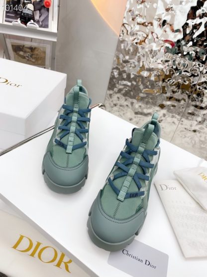 Dior's classic and versatile dad shoes - Image 2
