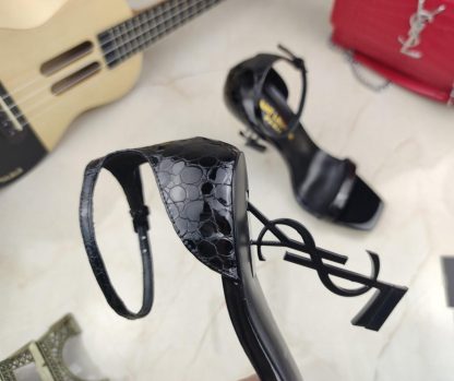 YSL letter metal buckle lacquered YSL letter high-heeled sandals - Image 3