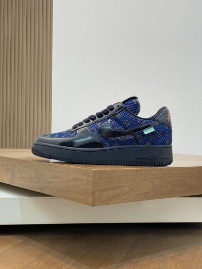 Louis Vuitton casual sneakers - Image 2