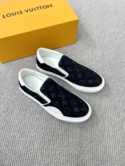 Louis Vuitton Men's Fashion Casual Sports Shoes - Image 2