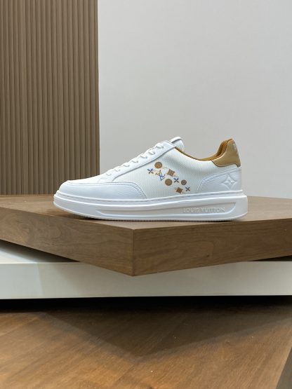 Louis Vuitton Men's Classic Casual Sneakers - Image 2