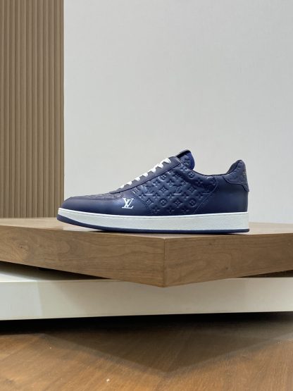 Louis Vuitton Men's Classic Casual Sneakers - Image 2