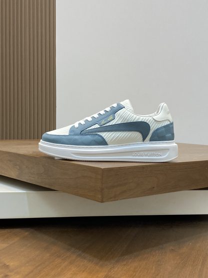 Louis Vuitton Men's Classic Casual Sneakers - Image 2