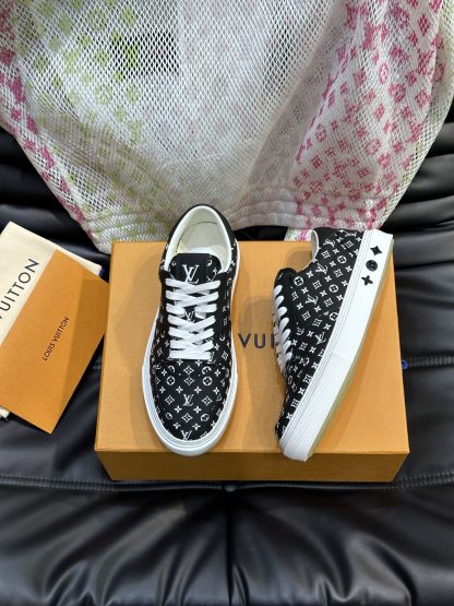 Louis Vuitton men's high-end casual sports shoes - Image 2