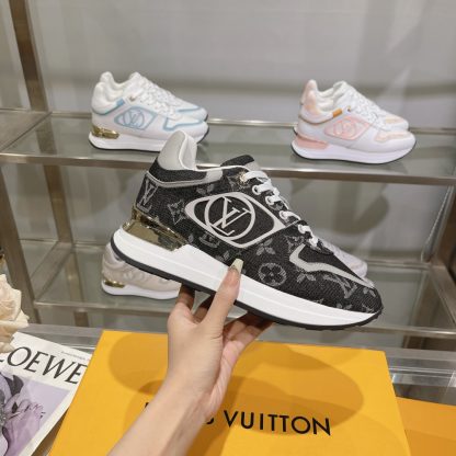 Louis Vuitton Neo Run Away sneakers - Image 3