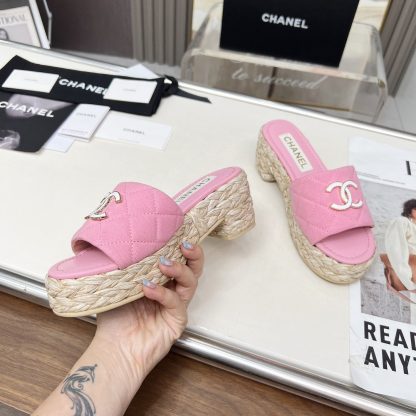 Chanel pink spring and summer dancing shoes series slimming sandals with heel height 6.5cm - Image 2