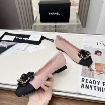 Chanel Spring/Summer Dancing Shoes Collection Small Round Head Pink Flat Sandals Heel Height 1.5cm - Image 2