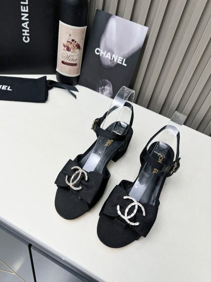 Chanel black spring and summer celebrity temperament super durable thick heel sandals