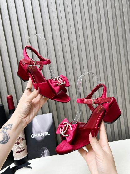 Chanel red spring and summer celebrity temperament super durable thick heel sandals - Image 2