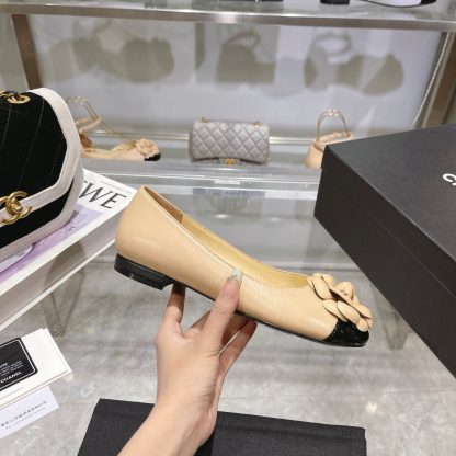 Chanel Early Spring Camellia Series Apricot Full Cover Sandals - Image 2