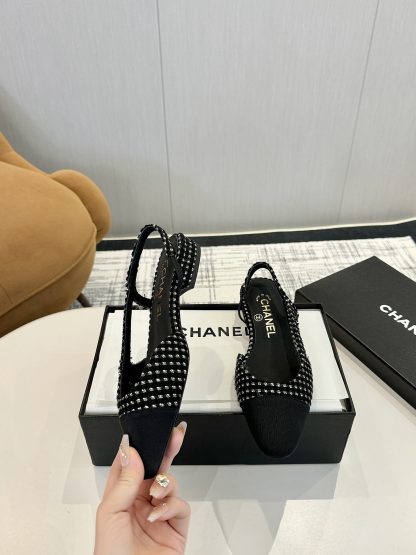 Chanel's latest black and white mix and match color all-match luxury ballet flat sandals - Image 2
