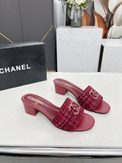 Chanel 2025 new red fabric sheepskin thick heel sandals - Image 2