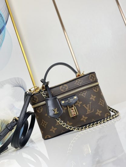 Louis Vuitton VANITY CHAIN ​​POUCH cosmetic bag - Image 2