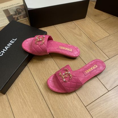 Chanel's new spring and summer pink style flat sandals with ladylike temperament - Image 2