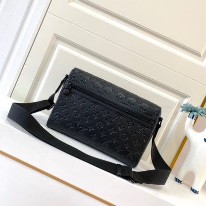 Louis Vuitton Sprinter Messenger Bag - Image 2