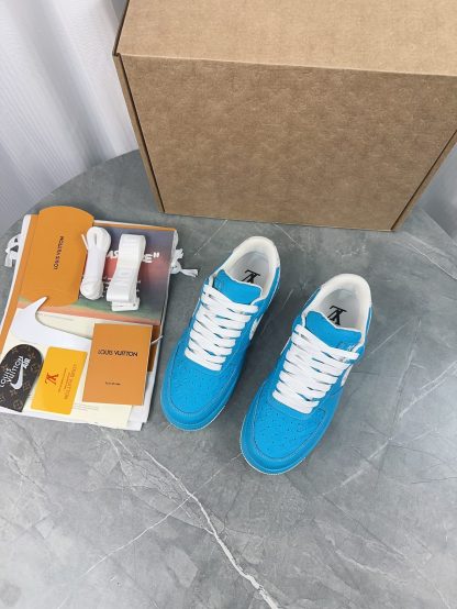 Louis Vuitton couple's co-branded sports shoes - Image 2