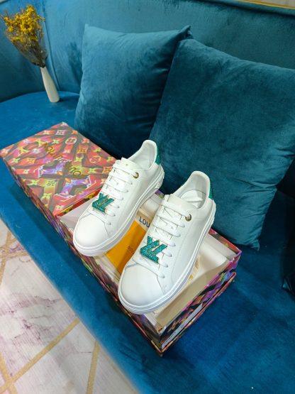 Louis Vuitton Valentine's Day limited edition couple casual sports sneakers - Image 3