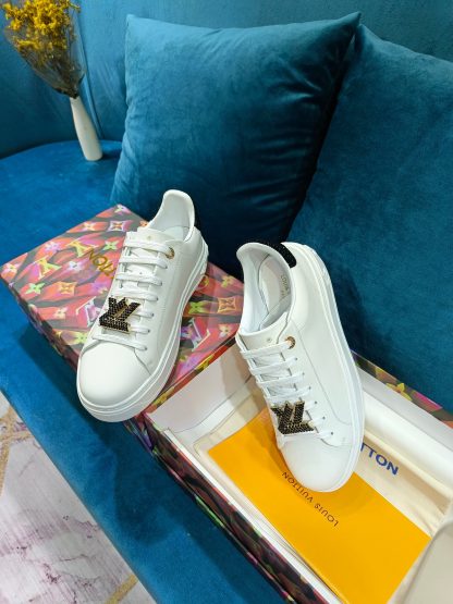 Louis Vuitton Valentine's Day limited edition couple casual sports sneakers - Image 2