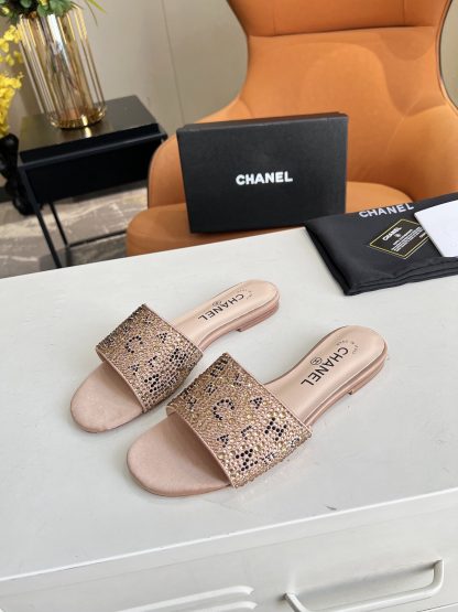 Chanel's most beautiful early spring super shiny water brick champagne sandals