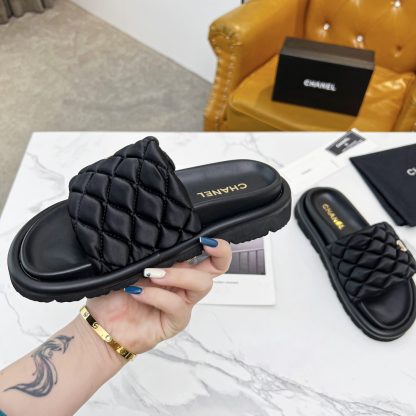 Chanel Spring and Summer Electric Embroidered Diamond-patterned Platform Black Sandals - Image 2