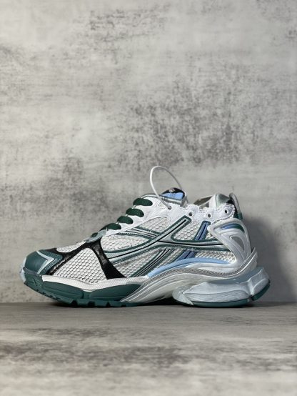 Balenciaga trendy fashionable sneakers - Image 2