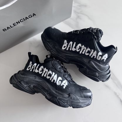 Balenciaga couple's dad shoes - Image 2