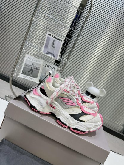 Balenciaga fashionable trendy sports shoes - Image 2
