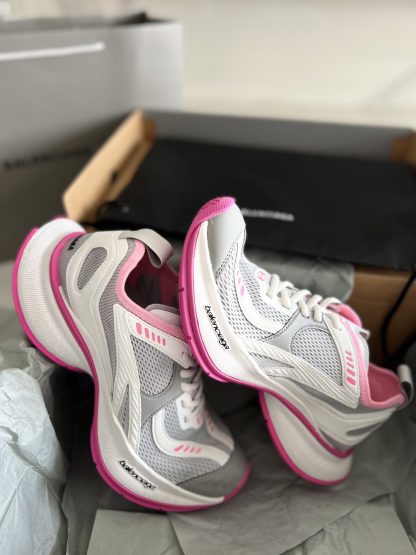 Balenciaga stylish lightweight breathable running shoes - Image 2