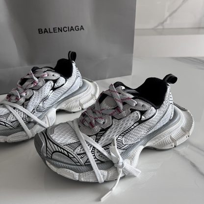 Balenciaga distressed trendy running shoes - Image 2