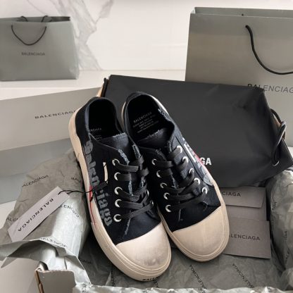Balenciaga canvas casual shoes - Image 2