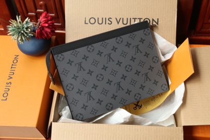 Louis Vuitton POCHETTE VOYAGE Handbag - Image 2