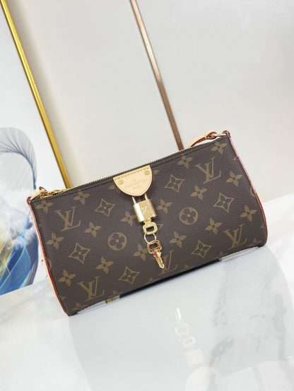 Louis Vuitton POCHETTE TIRETTE Monogram Underarm Bag - Image 2