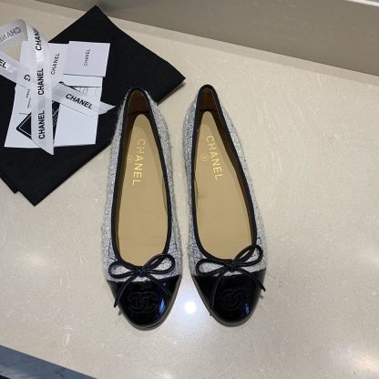 Chanel fashion items black and white elegant and exquisite ballet shoes - Image 2